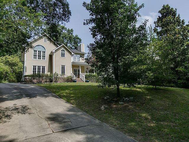 2614 University Dr, Durham, NC 27707