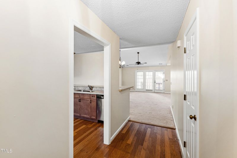2615 Cottage Cir, Raleigh, NC 27613