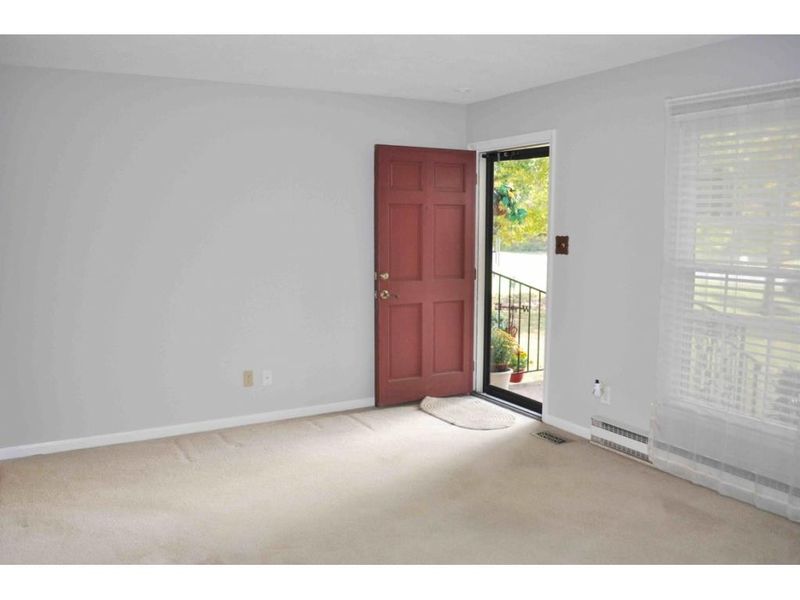 2615 Evergreen Ln, Burlington, NC 27215
