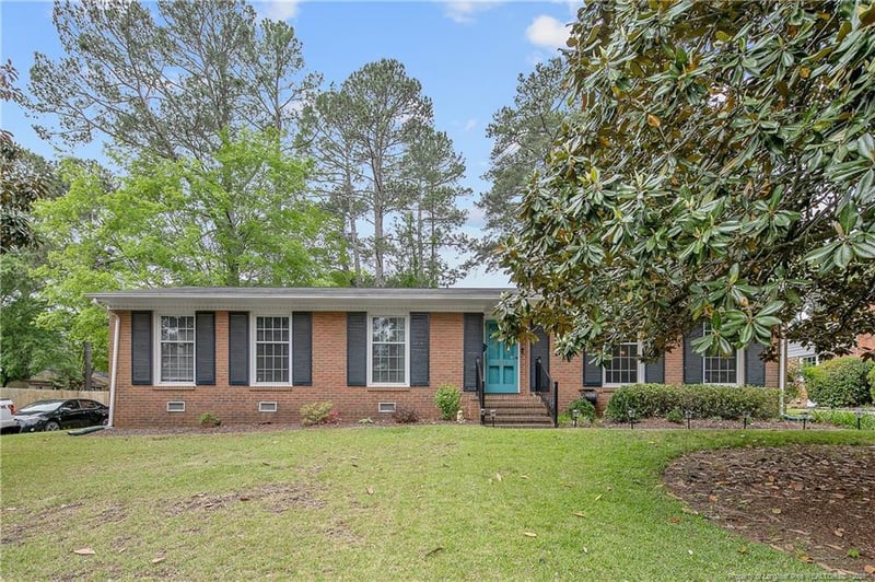 2615 Huntington Rd, Fayetteville, NC 28303