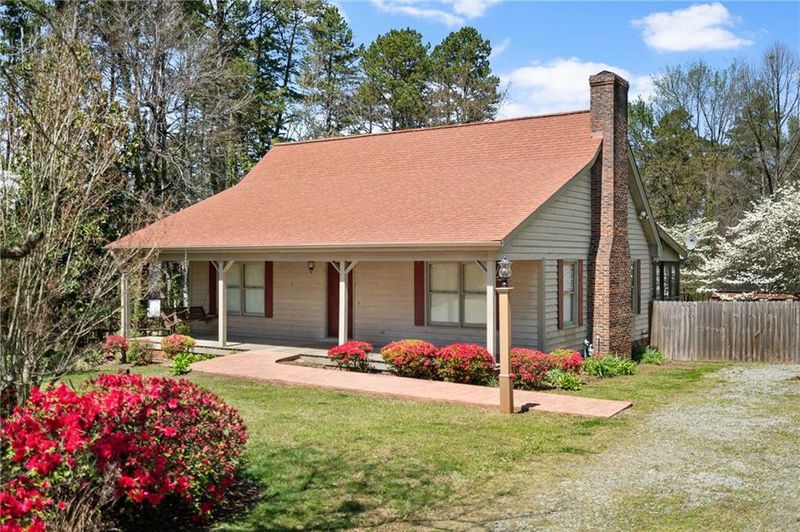 2615 Lynn Rd, Burlington, NC 27215