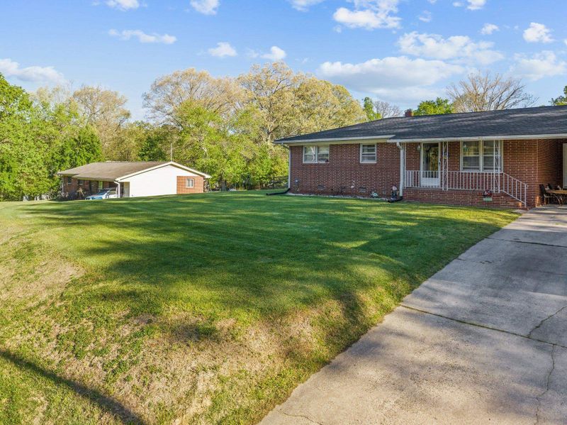 2615 Wedgedale Ave, Durham, NC 27703