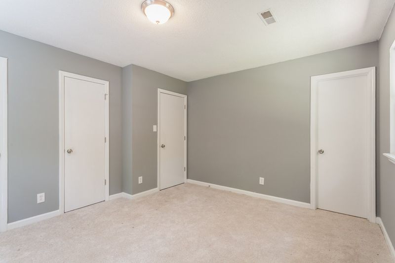 2616 Davie Dr, Durham, NC 27704