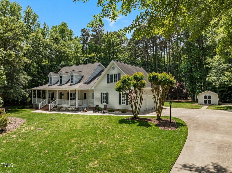 2616 Dockery Ln, Raleigh, NC 27606