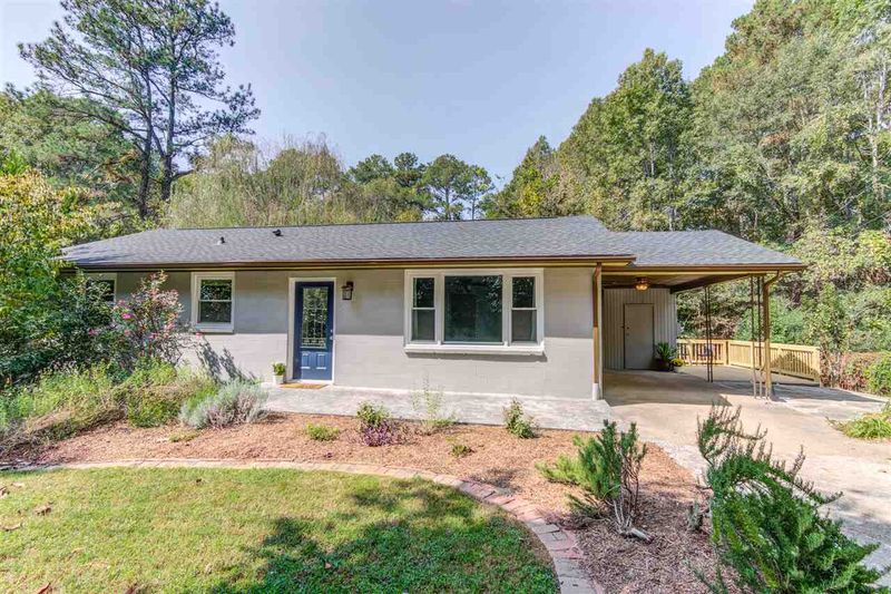 2616 Landis St, Raleigh, NC 27603