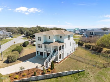 2616 Lennoxville Rd, Beaufort, NC 28516