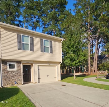 2616 Middle Branch Bend, Fayetteville, NC 28304