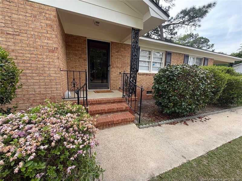 2616 Phoenician Dr, Fayetteville, NC 28306