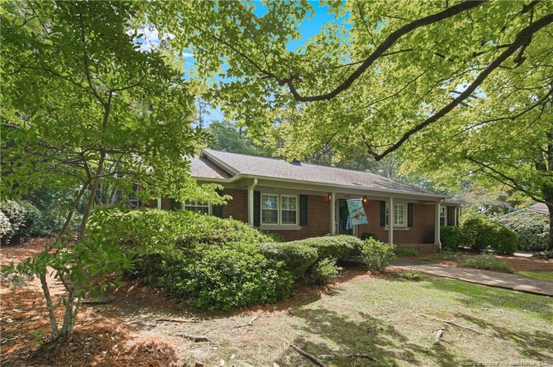 2616 Westchester Dr, Fayetteville, NC 28303