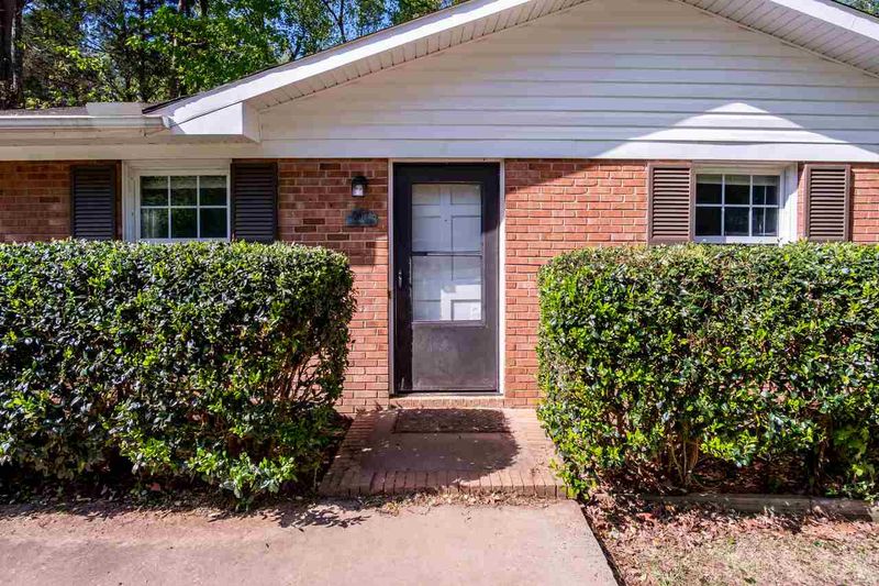 2617 Glenbrook Dr, Durham, NC 27704