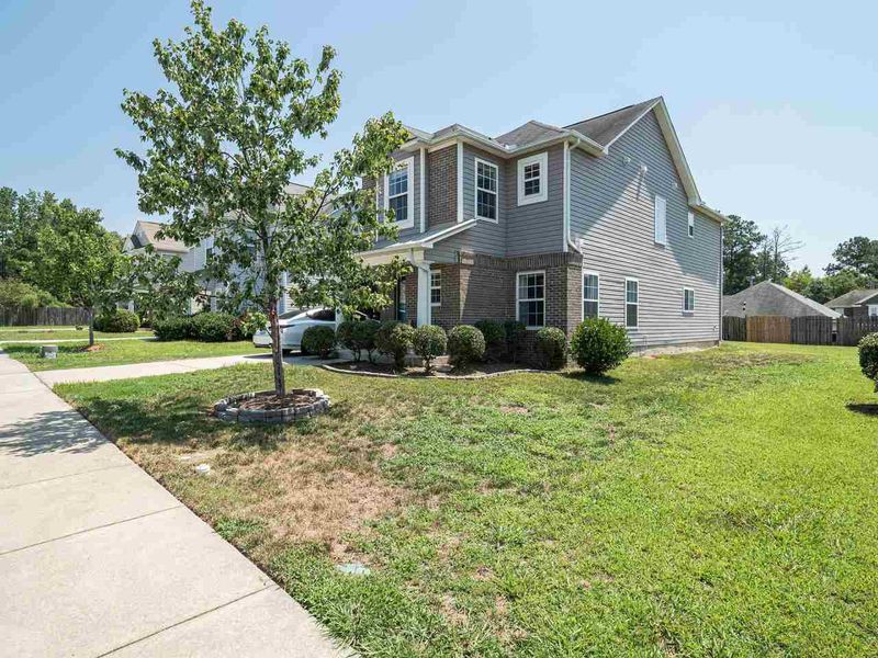 2617 Quarry Springs Rd, Raleigh, NC 27610