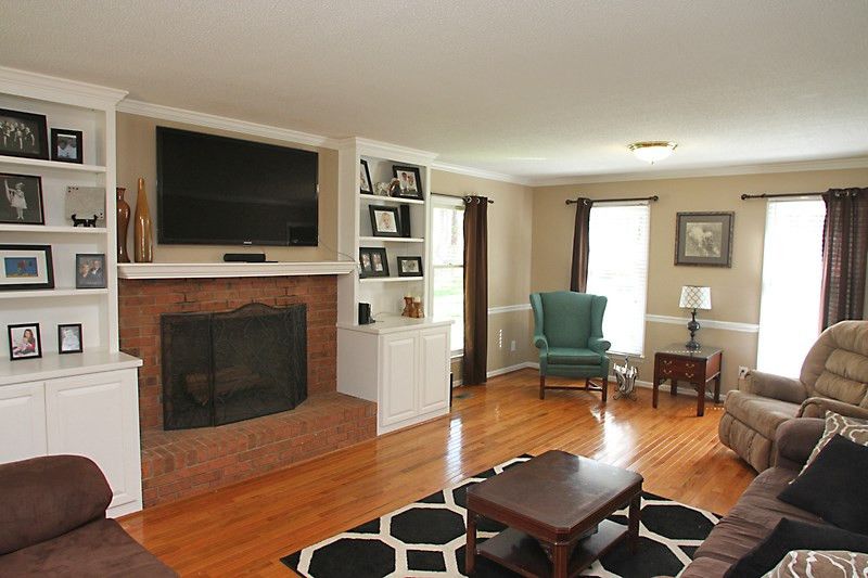 2617 Rothbury Dr, Durham, NC 27712