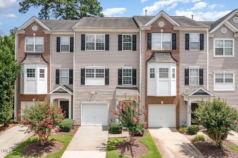2617 Wyntercrest Ln, Durham, NC 27713