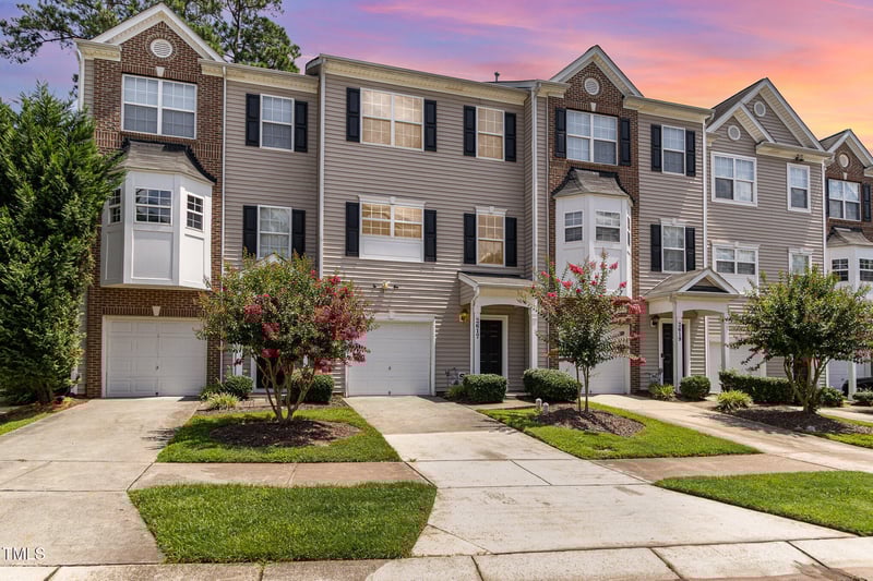 2617 Wyntercrest Ln, Durham, NC 27713