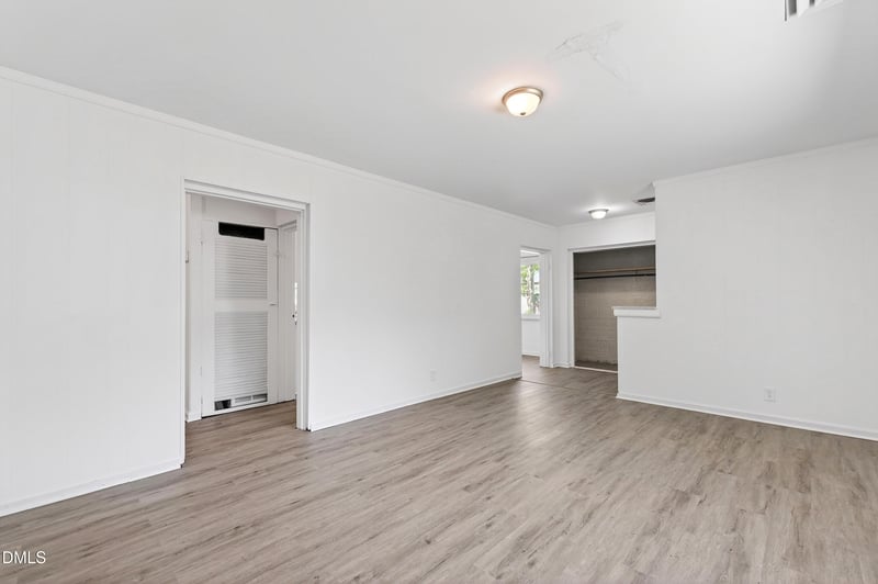 2618 Bedford Ave, Raleigh, NC 27607