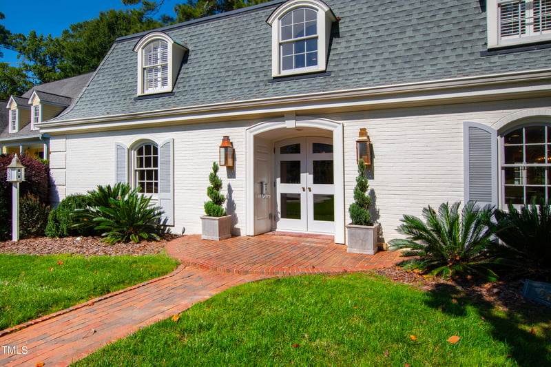 2618 Churchill Rd, Raleigh, NC 27608