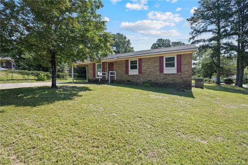 2619 Dumfries Dr, Fayetteville, NC 28306