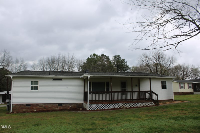 262 Heath Rd, Four Oaks, NC 27524