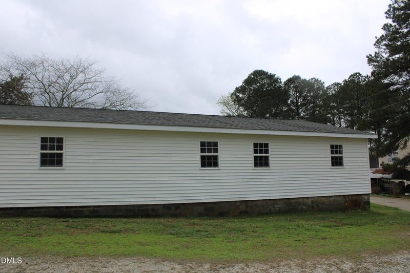 262 Heath Rd, Four Oaks, NC 27524