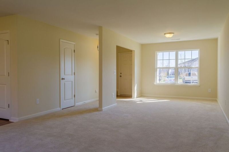 262 Meadow Hills Dr #16, Four Oaks, NC 27524