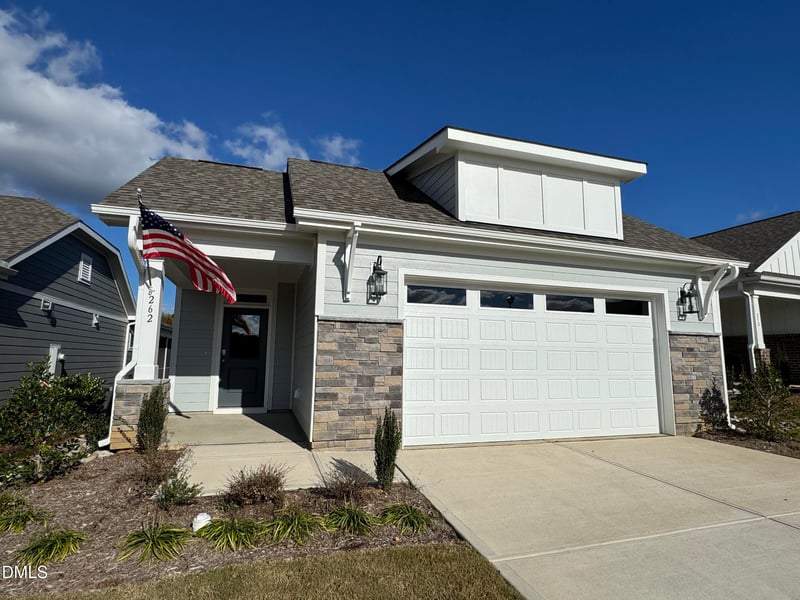 262 Village Walk Dr, Clayton, NC 27527