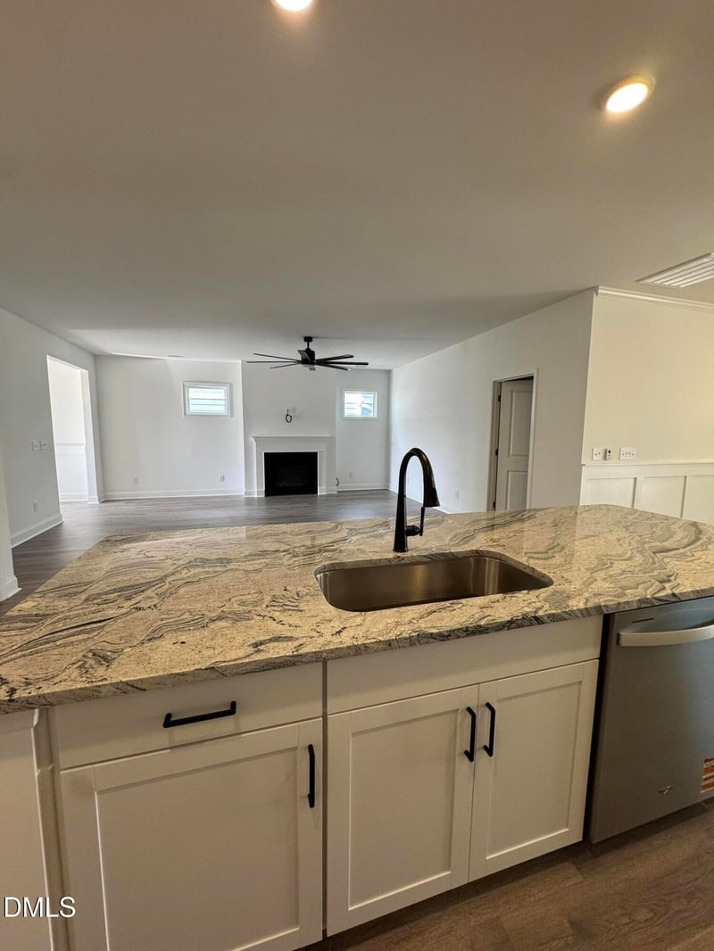 262 Village Walk Dr, Clayton, NC 27527