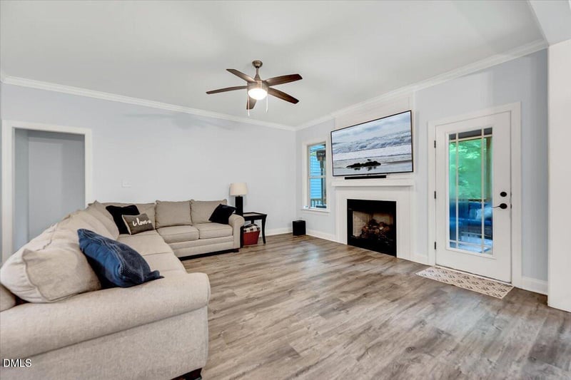 262 Youngsville Blvd, Youngsville, NC 27596