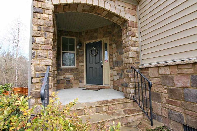 2620 Cashlin Dr, Raleigh, NC 27616