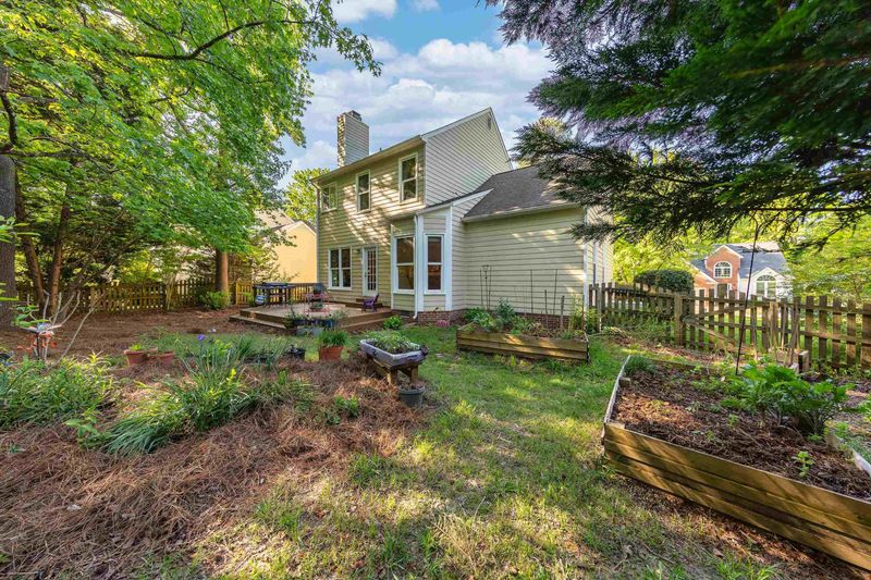 2621 Crofton Springs Dr, Raleigh, NC 27615