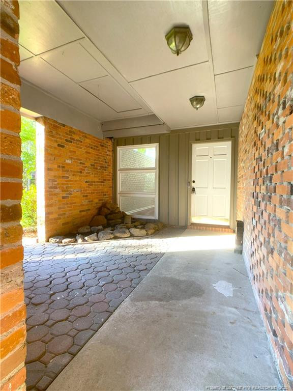 2621 Elmhurst Dr, Fayetteville, NC 28304