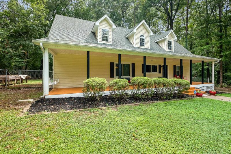 2621 Holiday Ave, Zebulon, NC 27597