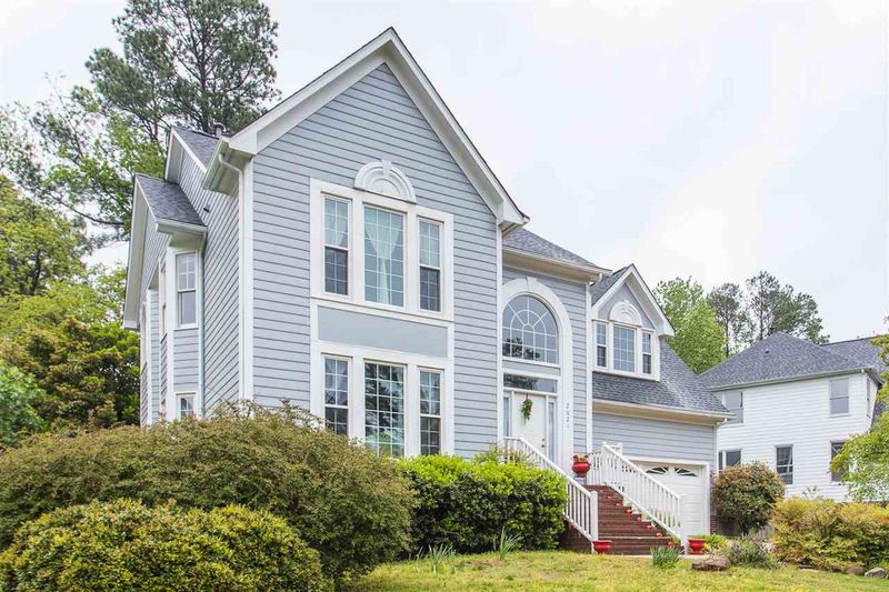 2621 Iman Dr, Raleigh, NC 27615
