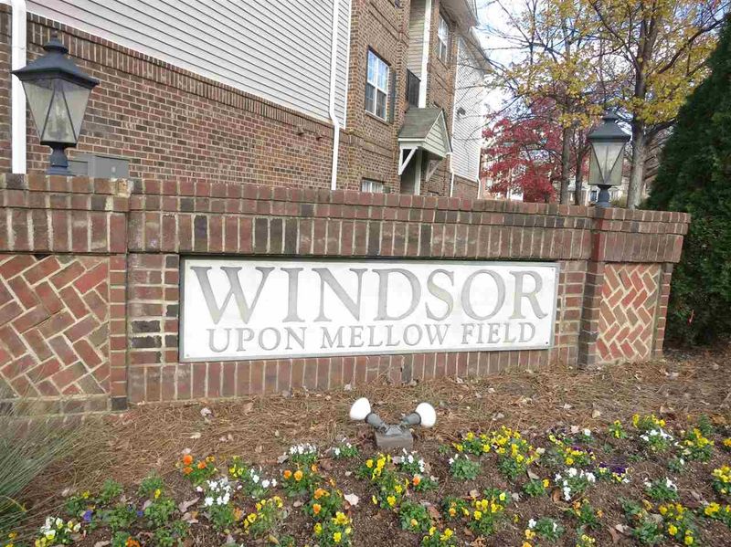 2621 Oldgate Dr #302, Raleigh, NC 27604