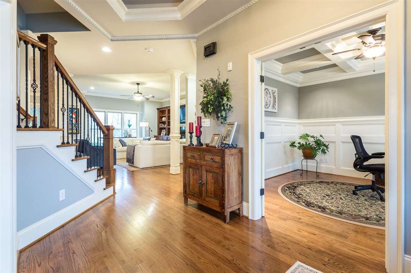 2621 Peachleaf St, Raleigh, NC 27614