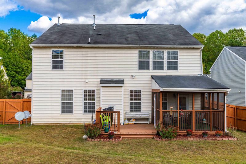 2622 Dutch Grove Cir, Raleigh, NC 27610