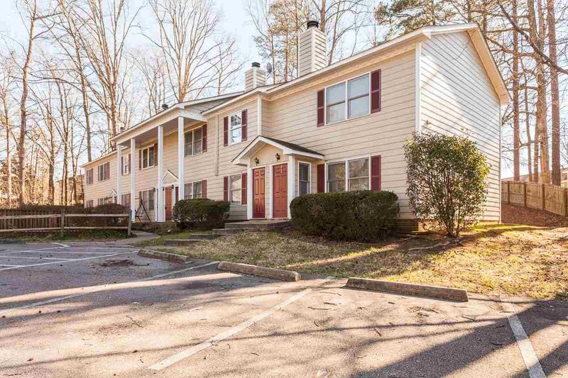 2623 Brafferton Ct, Raleigh, NC 27604