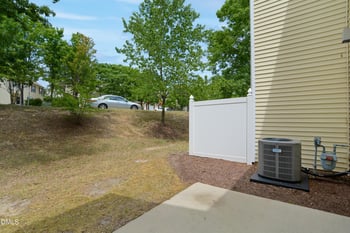 2623 Forest Shadows Ln, Raleigh, NC 27614