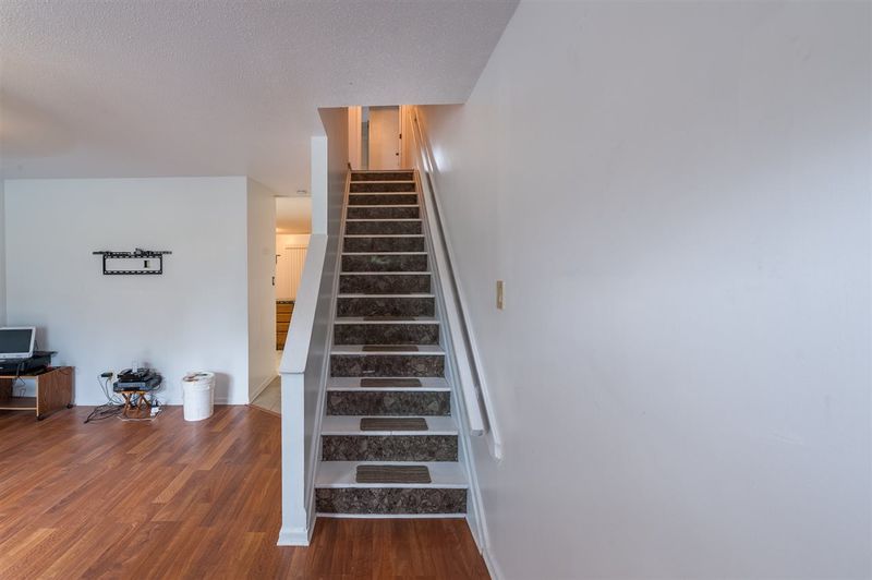 2623 Hitchcock Dr, Durham, NC 27705