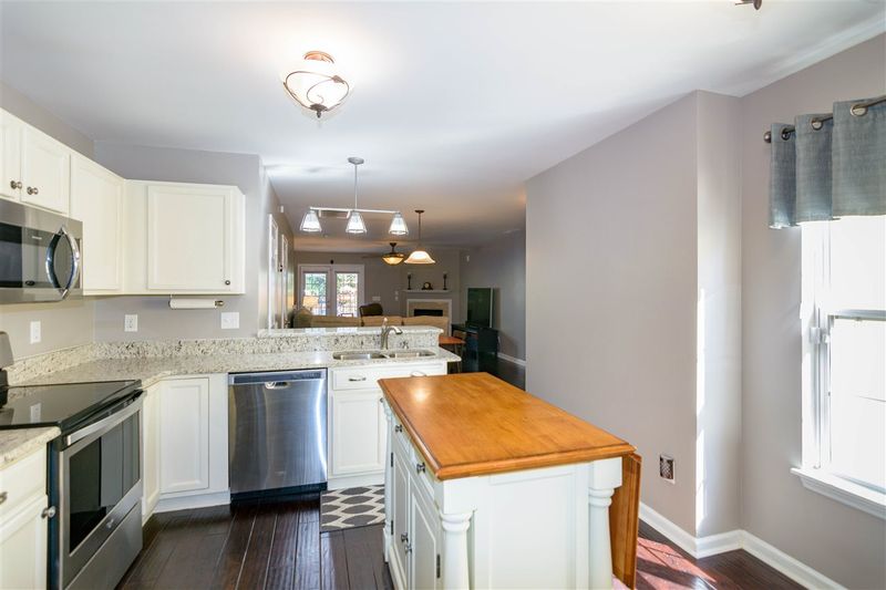 2623 Vega Ct, Raleigh, NC 27614