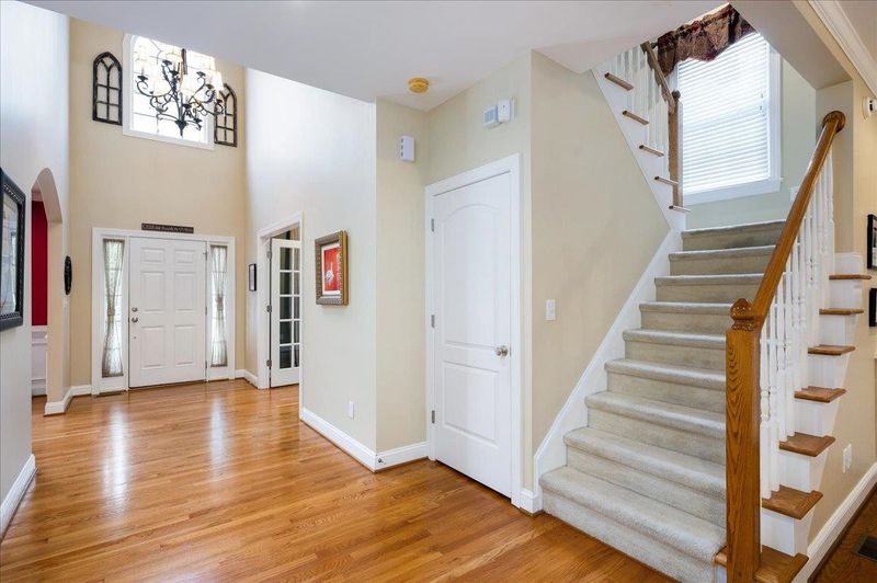 2624 Falls River Ave, Raleigh, NC 27614