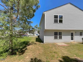 2624 Maybrook Crossing Dr, Raleigh, NC 27610