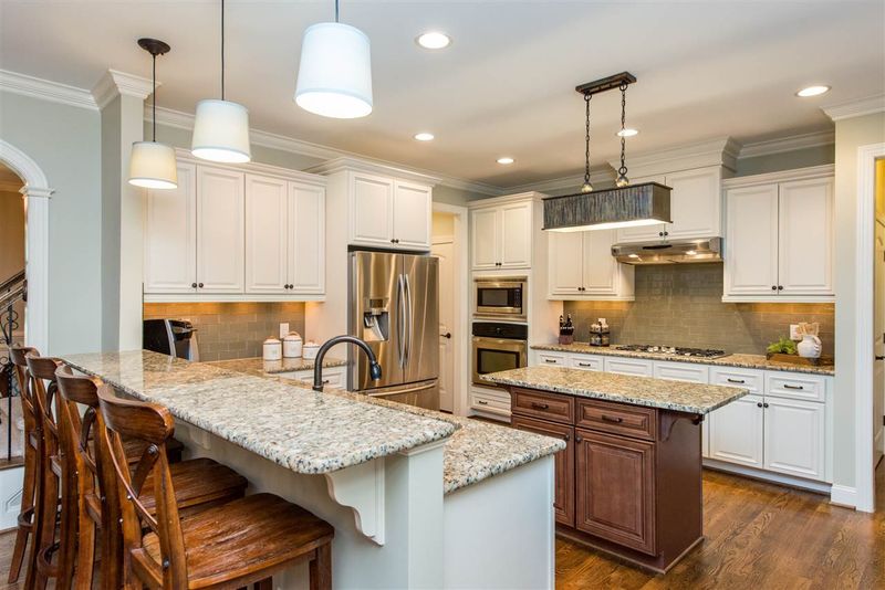 2624 Silver Bend Dr, Apex, NC 27539