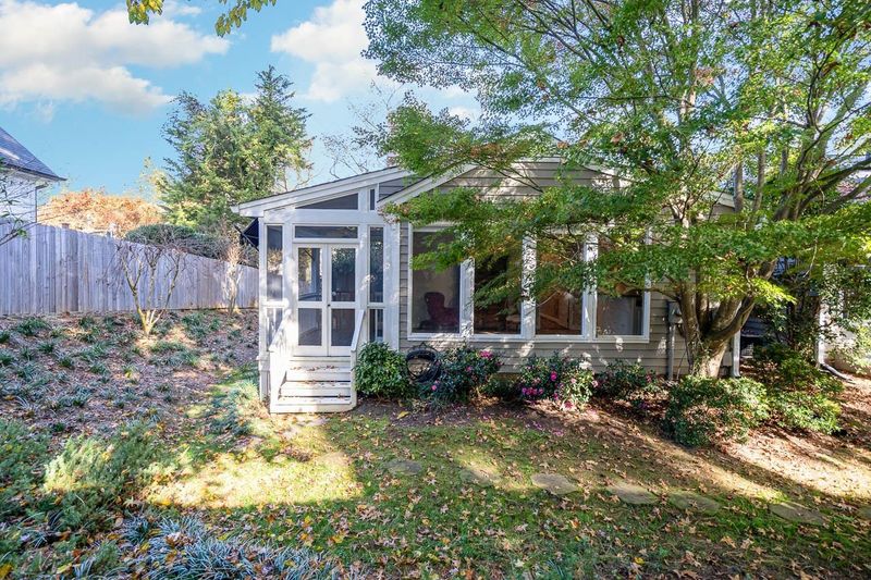 2625 Ashland St, Raleigh, NC 27608