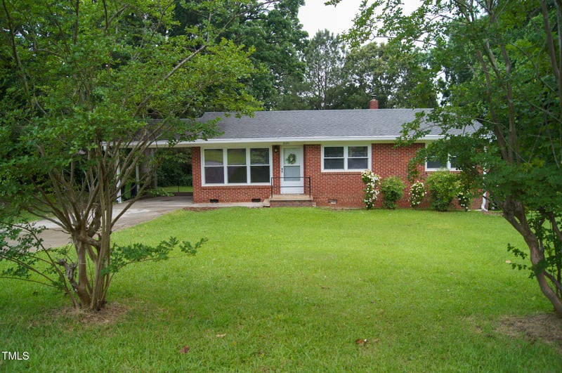2626 Crestline Ave, Raleigh, NC 27603
