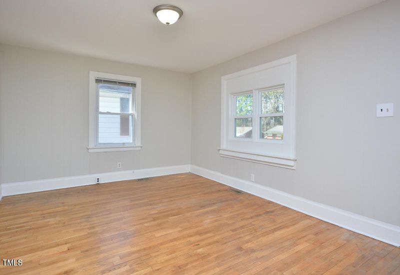 2626 Harvard Ave, Durham, NC 27703
