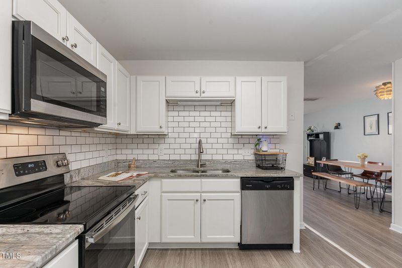 2627 Dwight Pl, Raleigh, NC 27610
