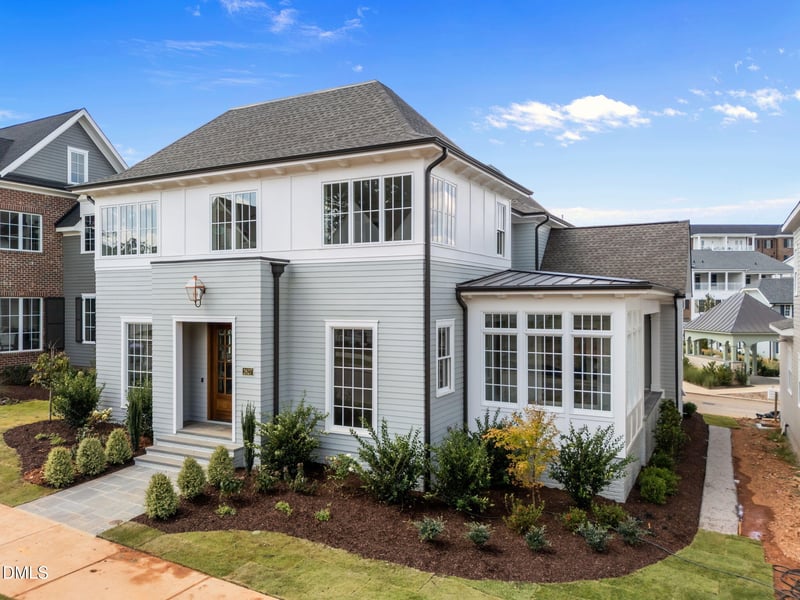 2627 Marchmont St, Raleigh, NC 27608