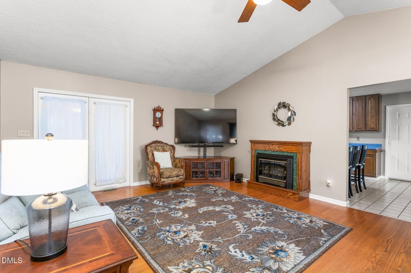 2627 White Pine Ln, Mebane, NC 27302
