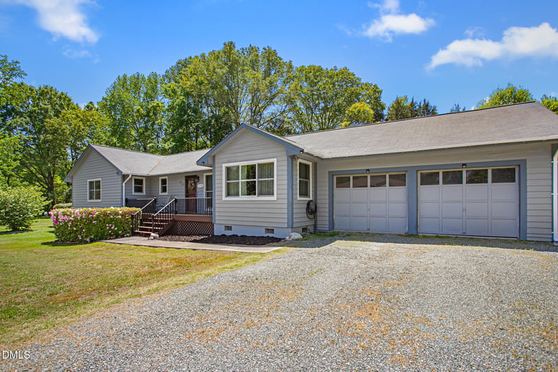 2627 White Pine Ln, Mebane, NC 27302