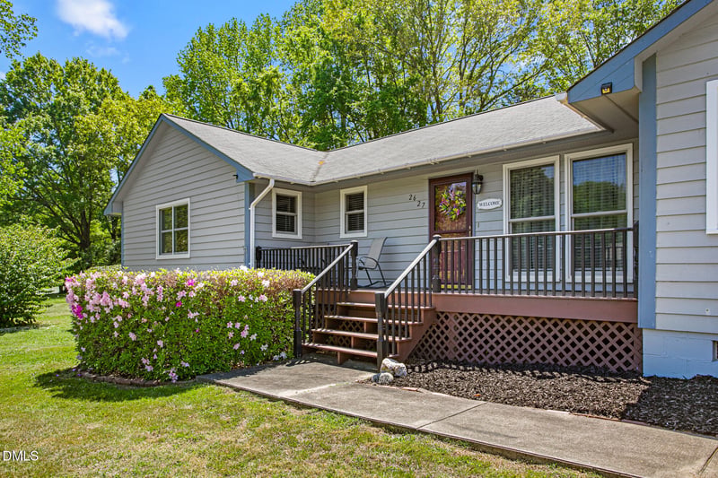 2627 White Pine Ln, Mebane, NC 27302